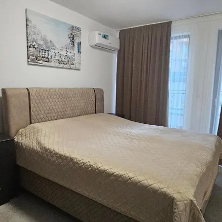 Terassen-boutique -emperium 105a סבטי ולאס
